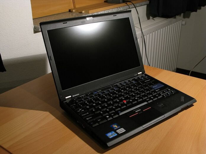 E-Series Line ThinkPad Edge S430 Laptop by Lenovo